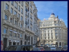 Plaza del Ayuntamiento 59 - Edificio Generali (right)